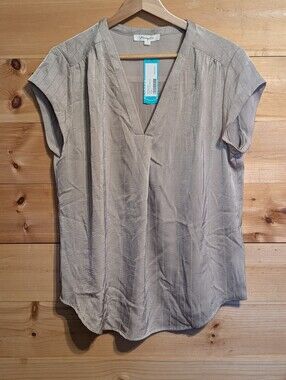 Monday Fun Lillian V Neck Blouse *Large *NWT